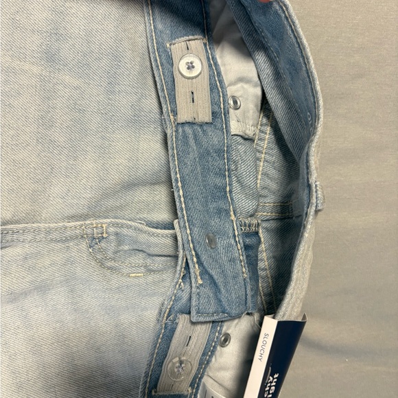 Old Navy Light Blue Kids Denim Shorts - Picture 2 of 5